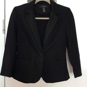 3/4 Sleeve Blazer. Black. Like New. Sz M